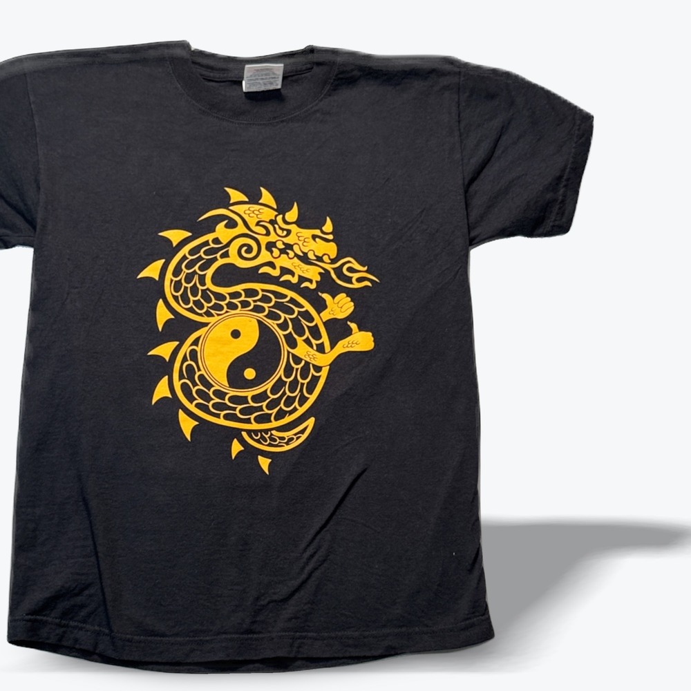 Rob Van Dam RVD The Whole Dam Show Dragon Yin Yang Black T-Shirt Kids Size 12-13